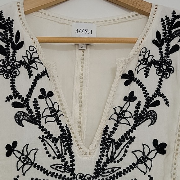Misa Stella Embroidery Bohemian Top - Picture 2 of 13